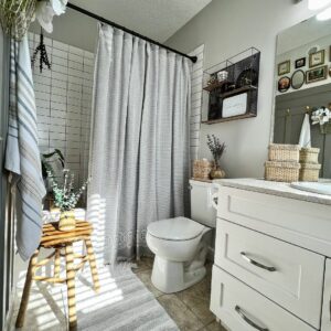 Modern Boho Bathroom Décor