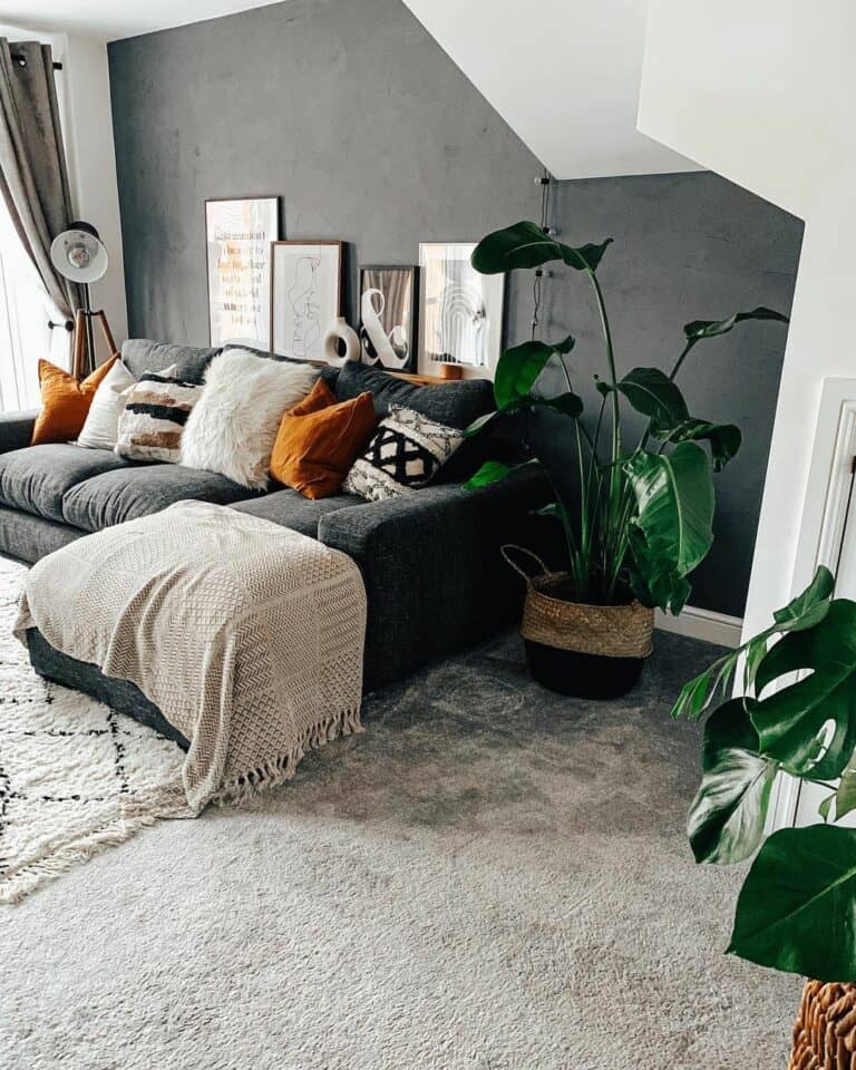Modern Living Room Design With Bold Colors