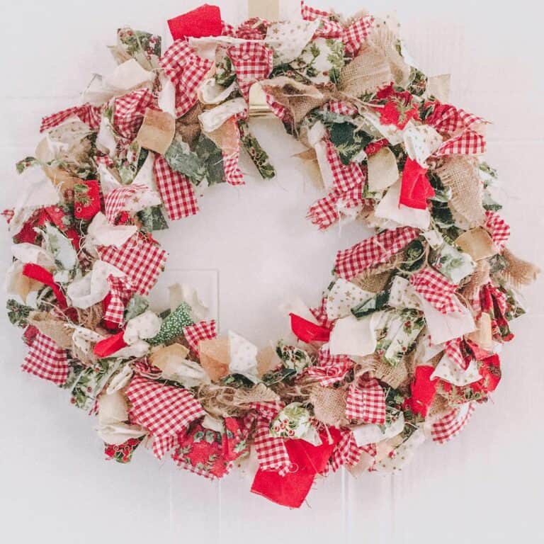 Plaid and Handcrafted Christmas Wreath Ideas