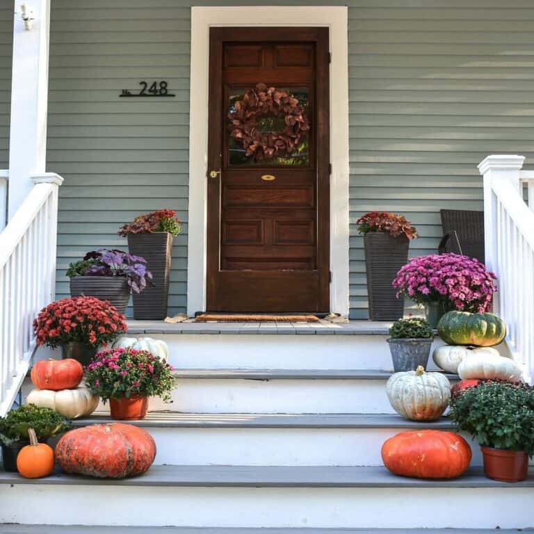 Seasonal Décor for Porch Steps