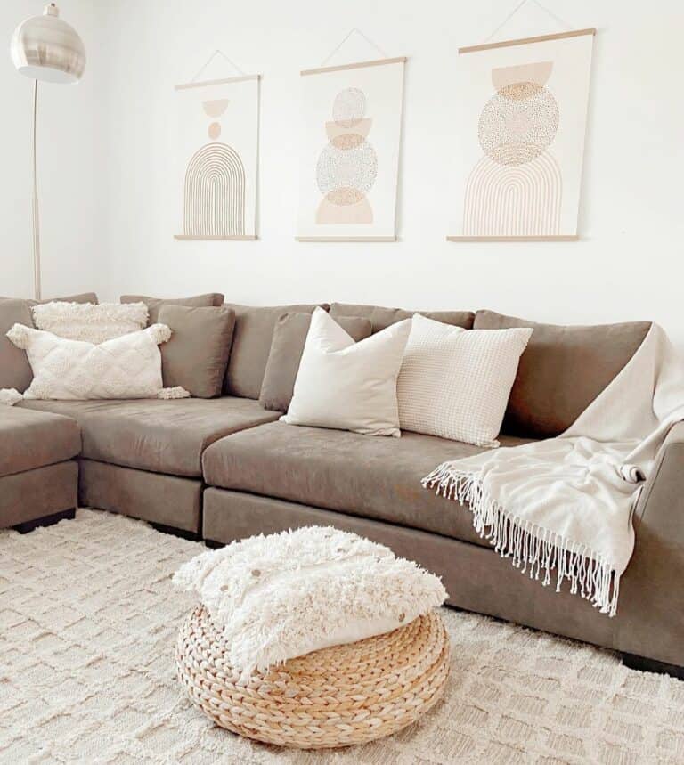 Spacious Sofa and White Carpet in Living Room