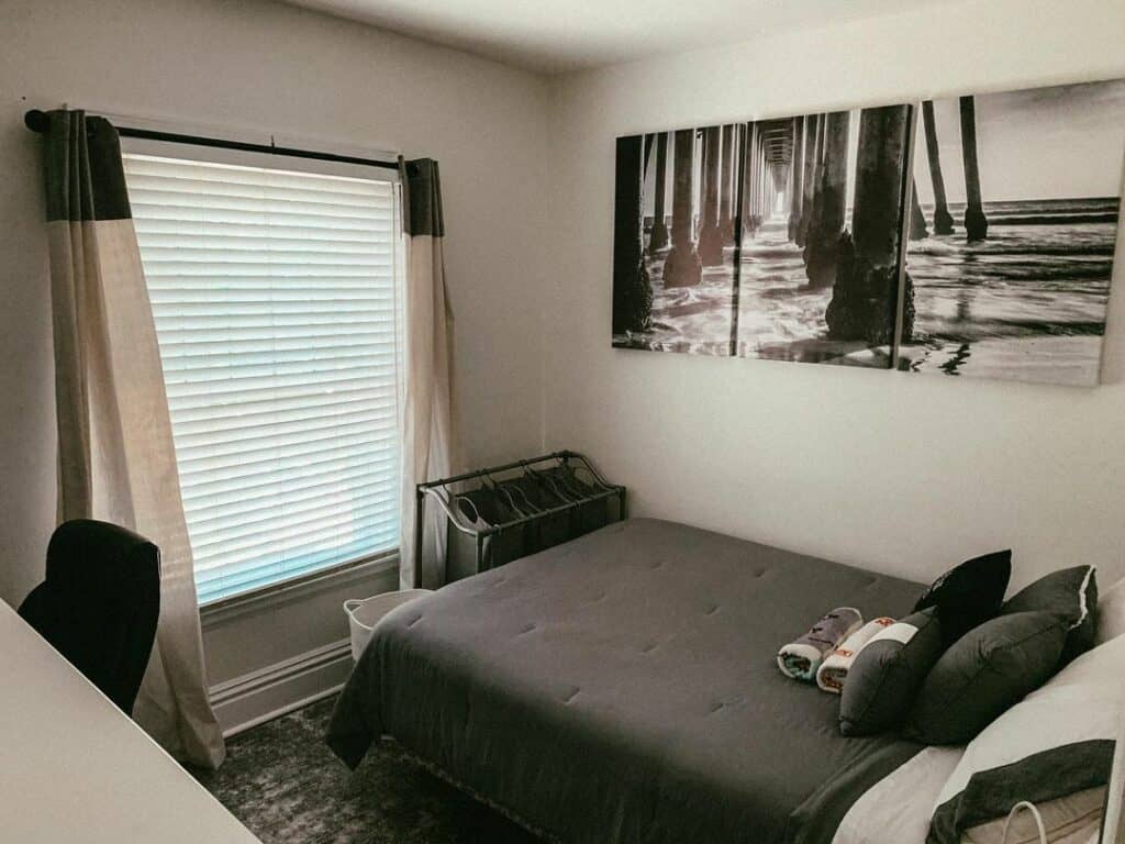 Teenage Boy Bedroom With Coastal Artwork