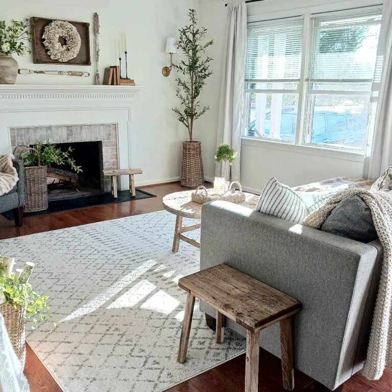 White Fireplace Mantel With English Country Décor