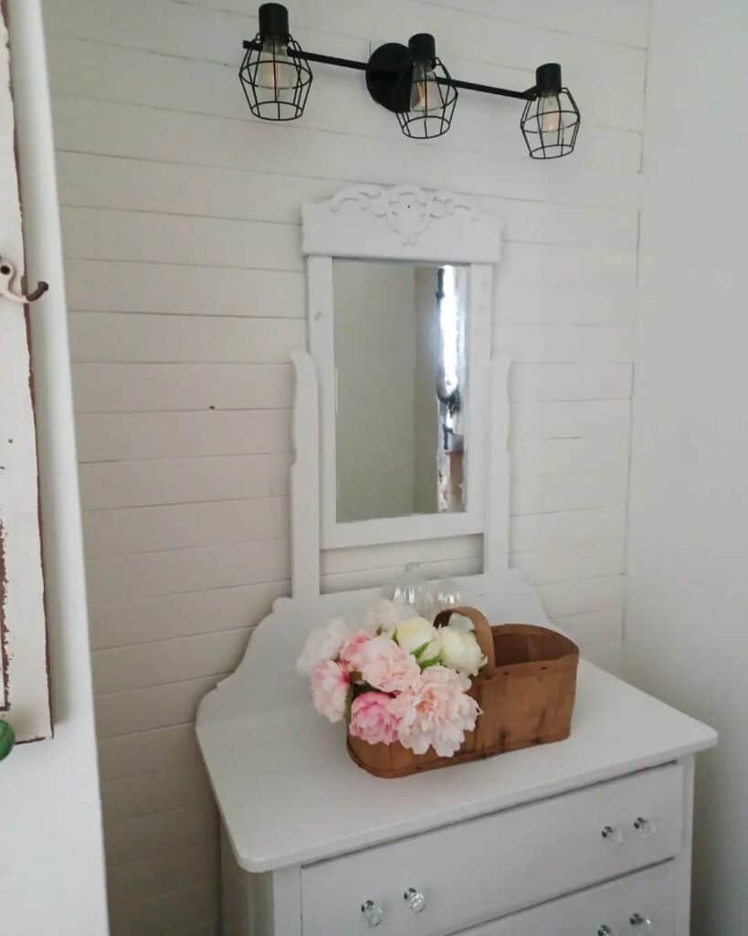 White Shiplap Welcomes a Farmhouse Vanity