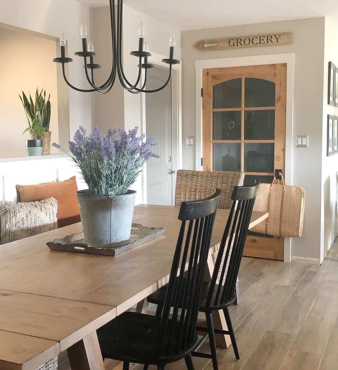 Wood Elements Embellish a Dining Room Soul & Lane