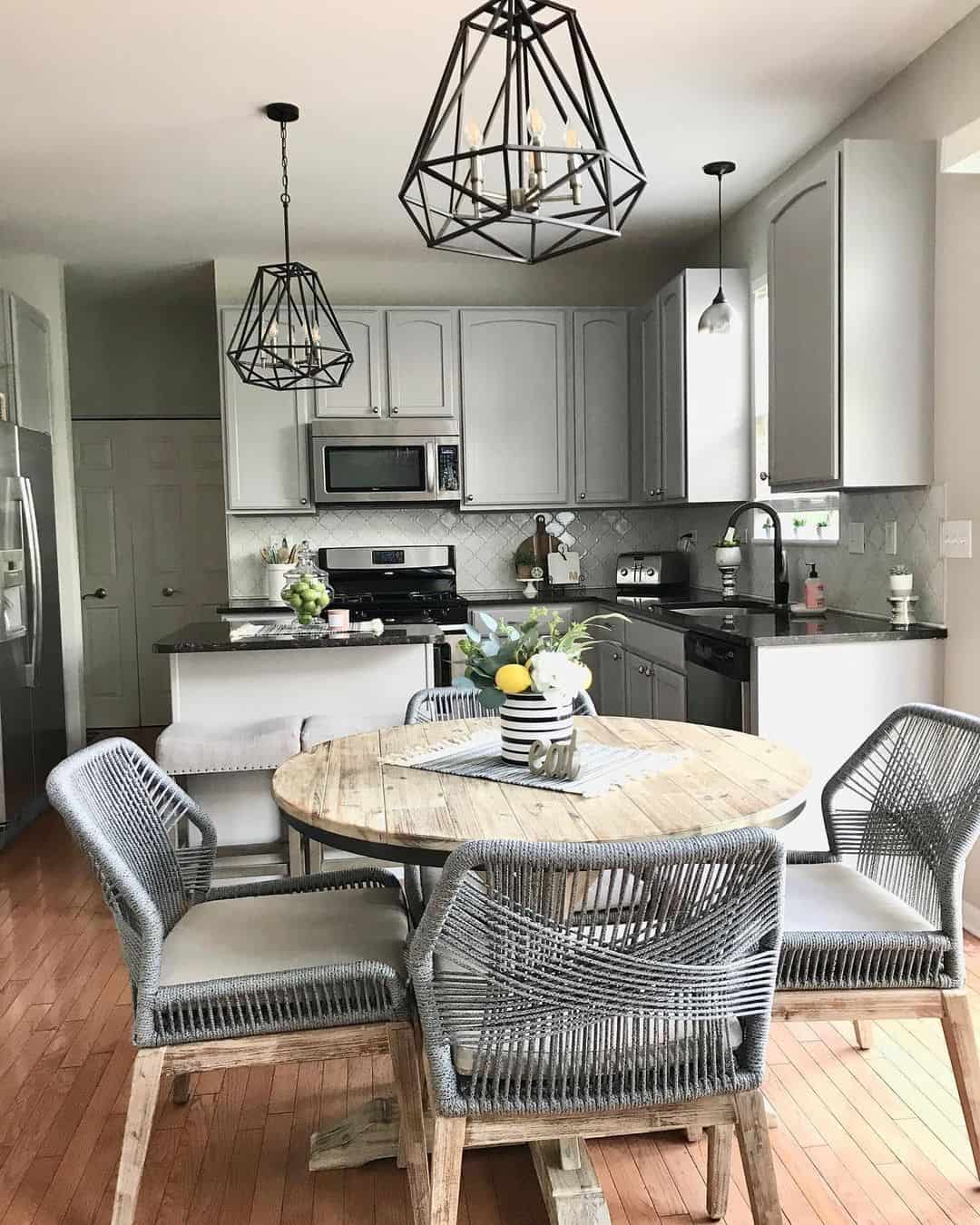 Beautiful view of Grey And Wood Apartment Design