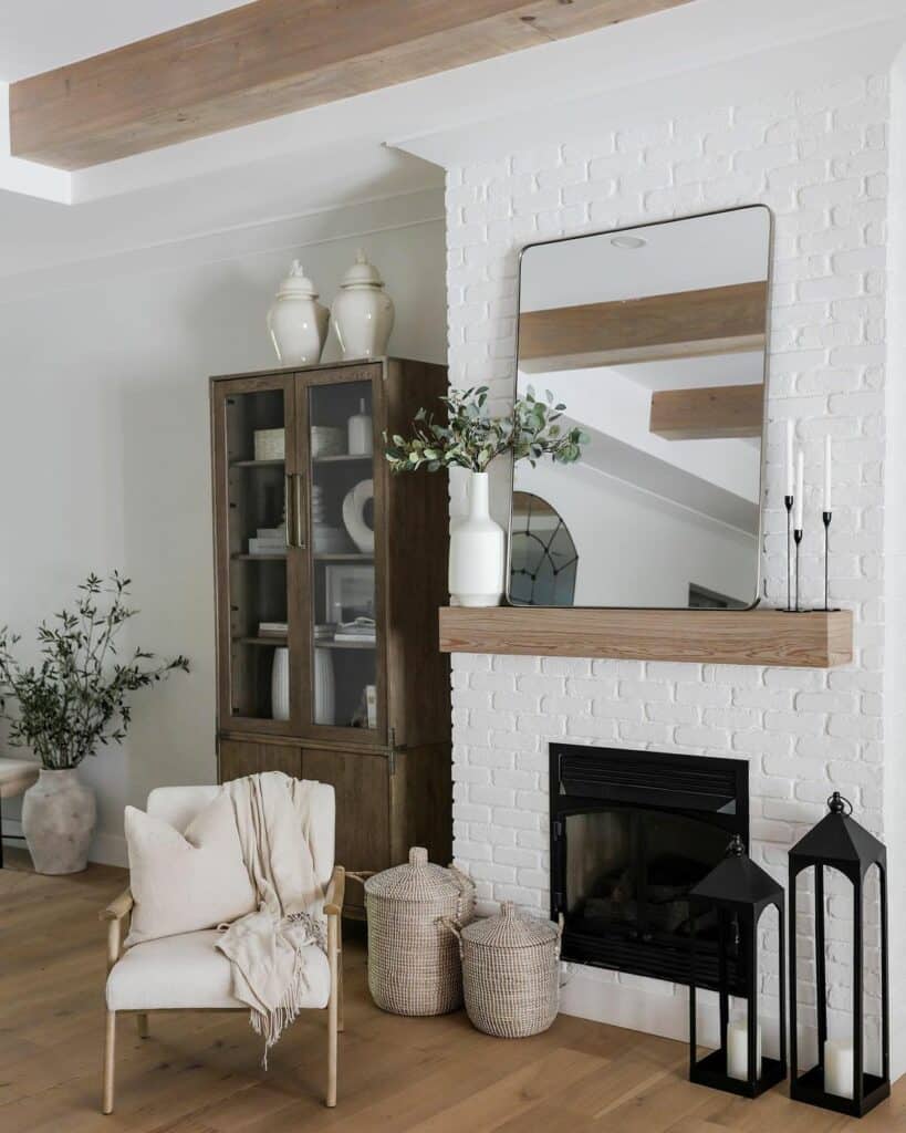 Accessories in Varying Sizes Enhance the Room