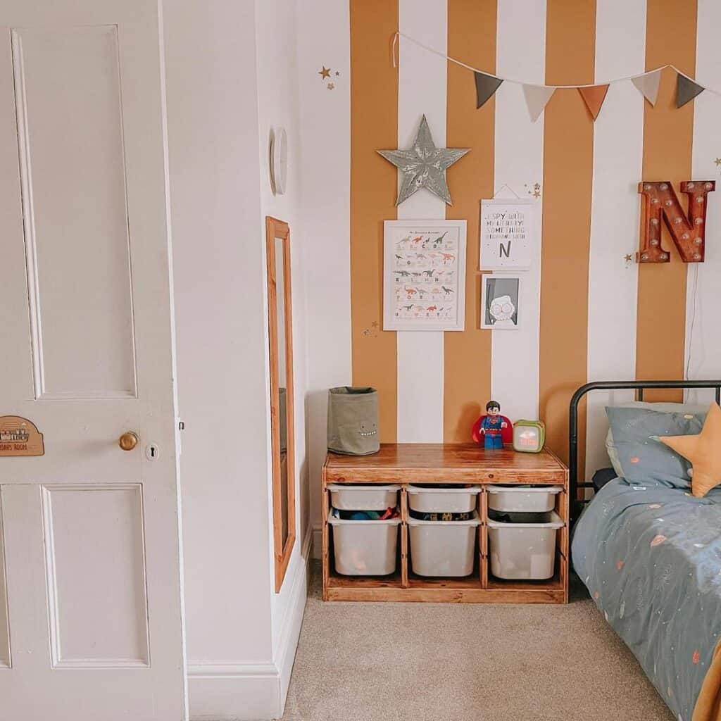 Boy's Bedroom Décor With Yellow Striped Walls