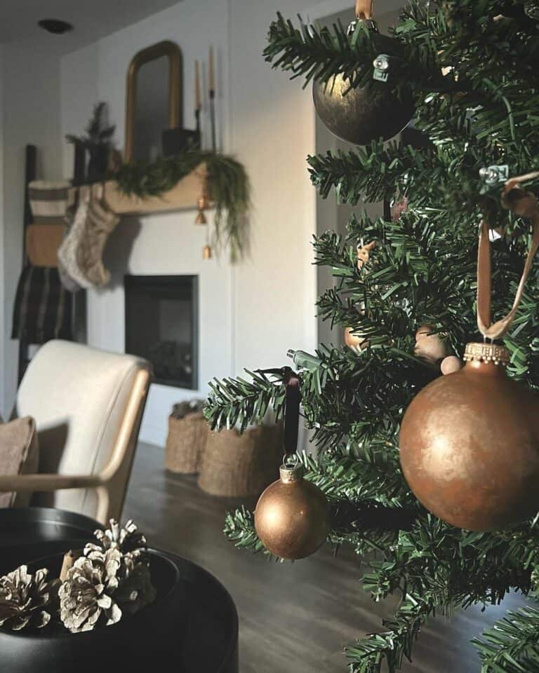 Brushed Brass Baubles