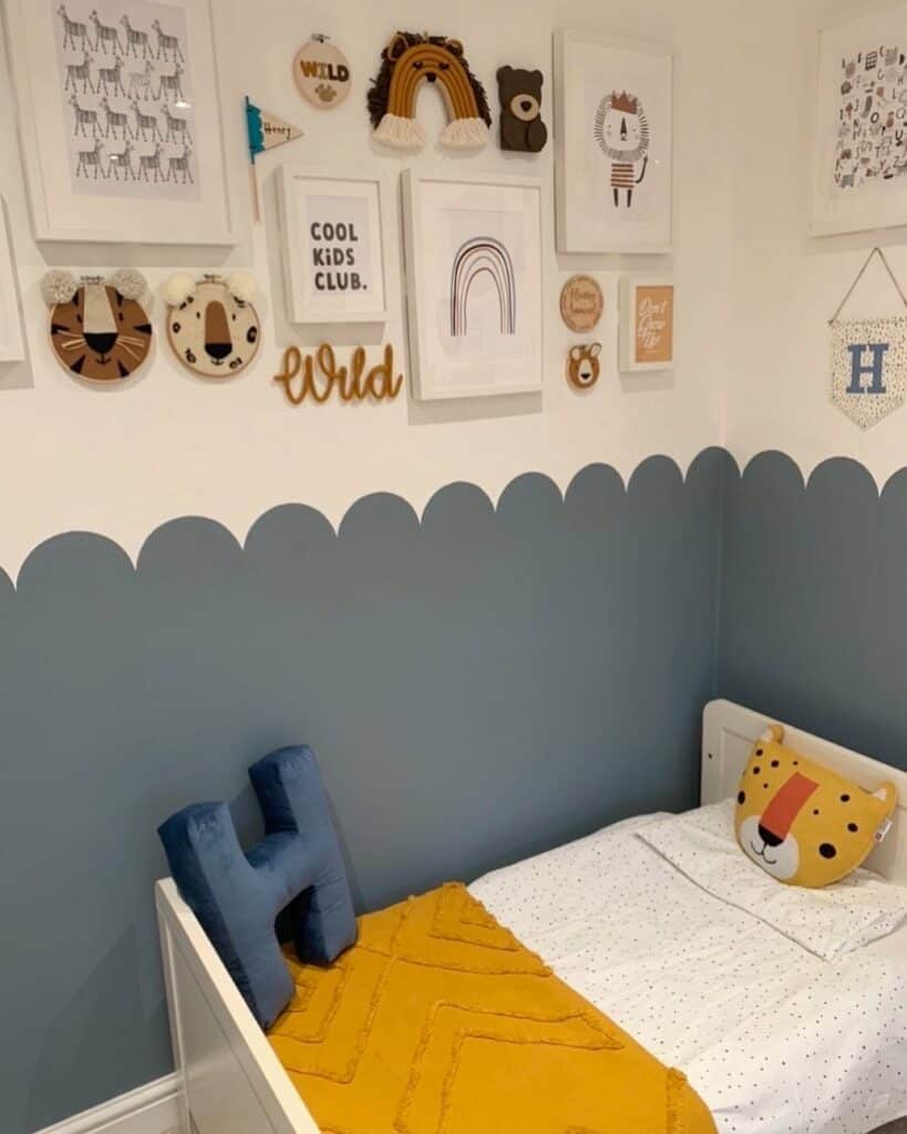 Colorful Animal-themed Boy's' Bedroom