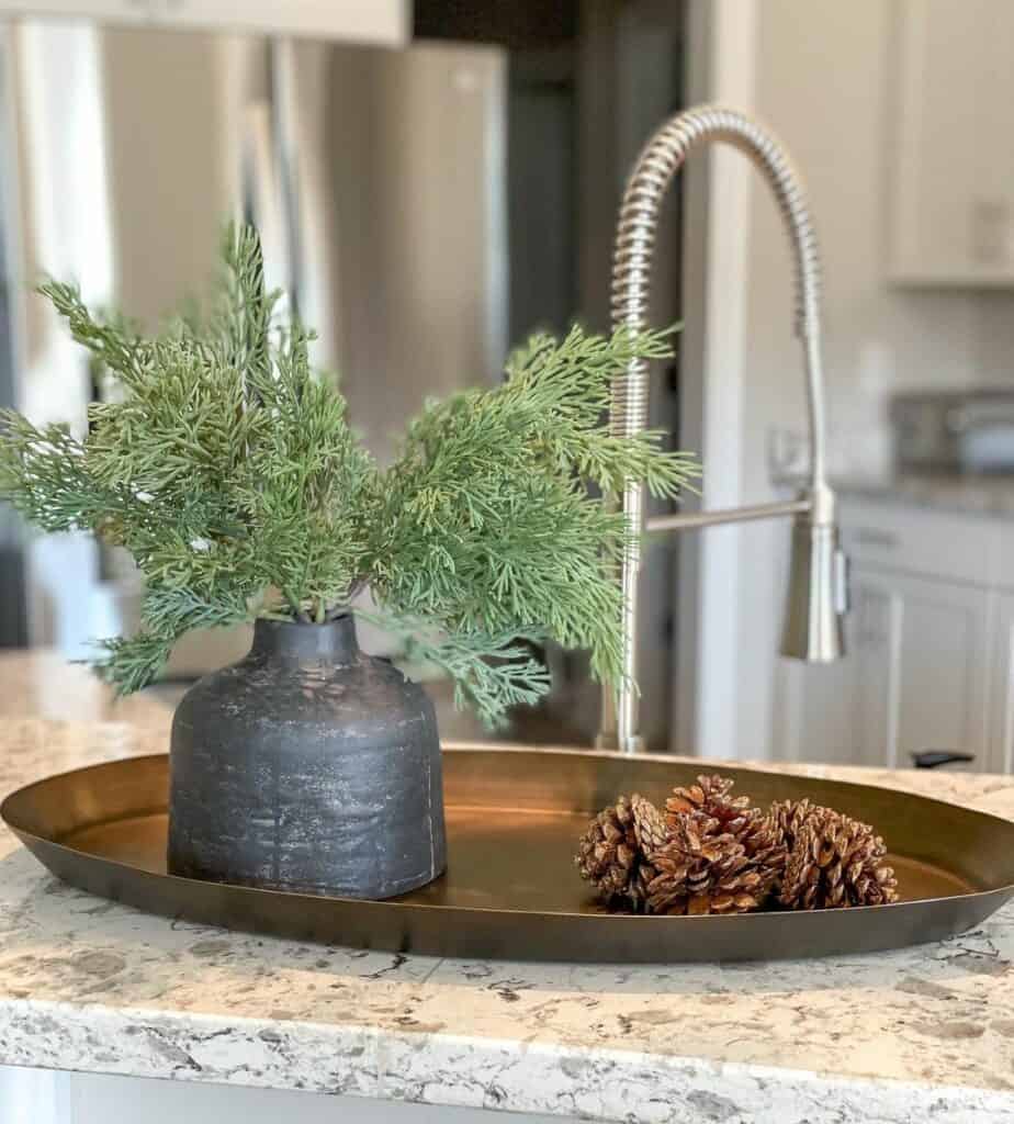 Copper Tray Enhances Natural Seasonal Accents