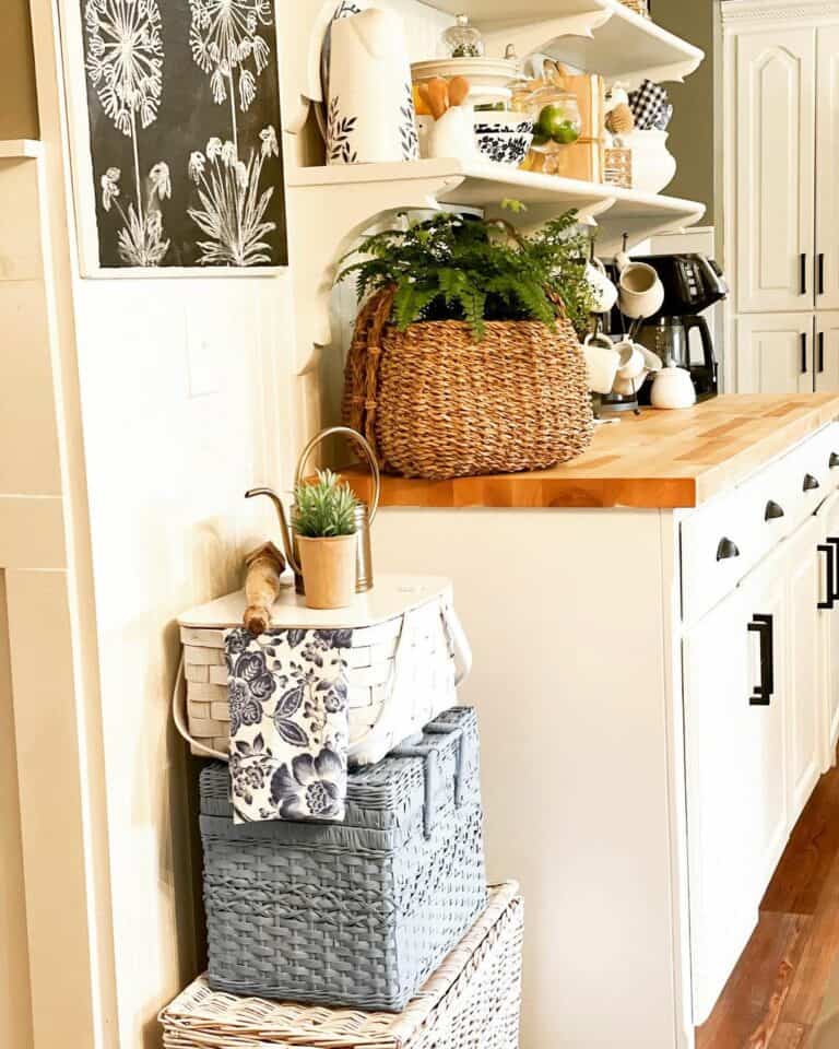 Cottage Style With Wicker Baskets
