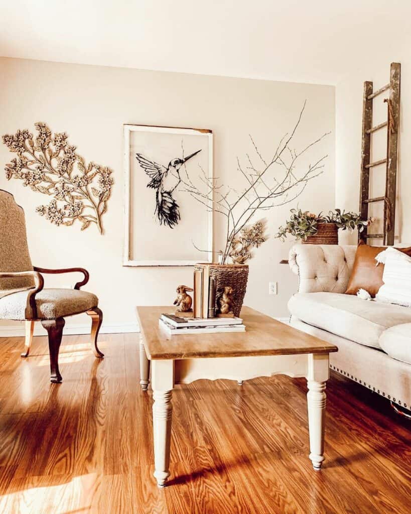 Delicate Décor Infusion in a Classic Living Room