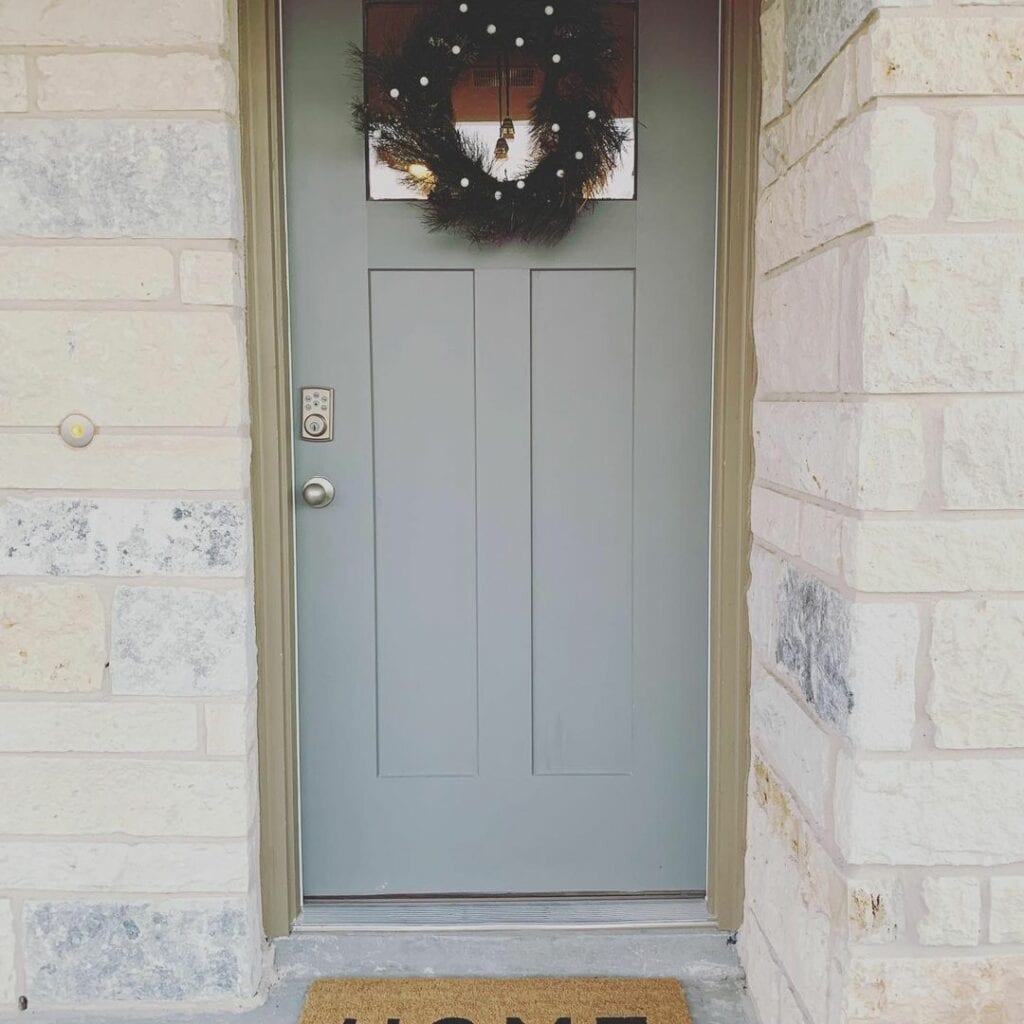 Door Wreath With White Bead Décor