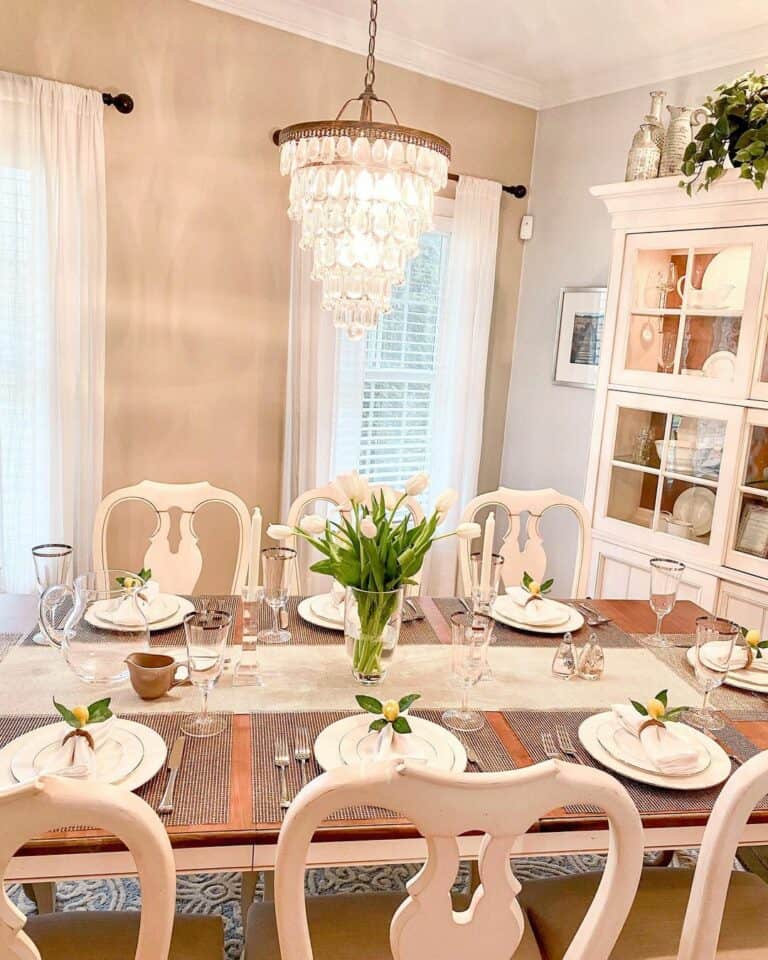Farmhouse Dining Room With Cream Walls