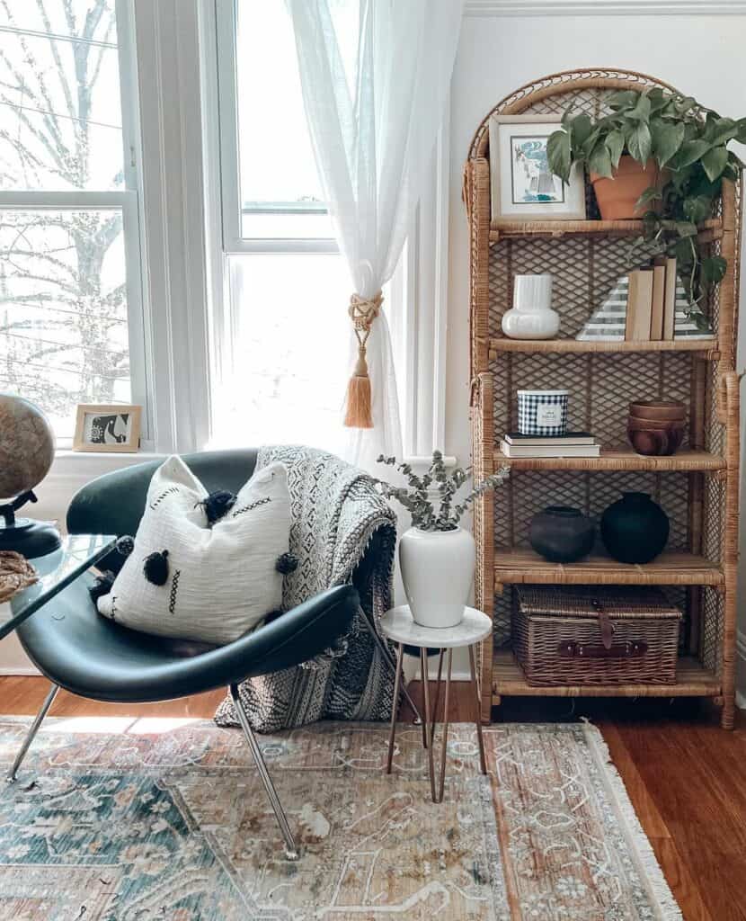 Large Boho Accents To Minimize Clutter
