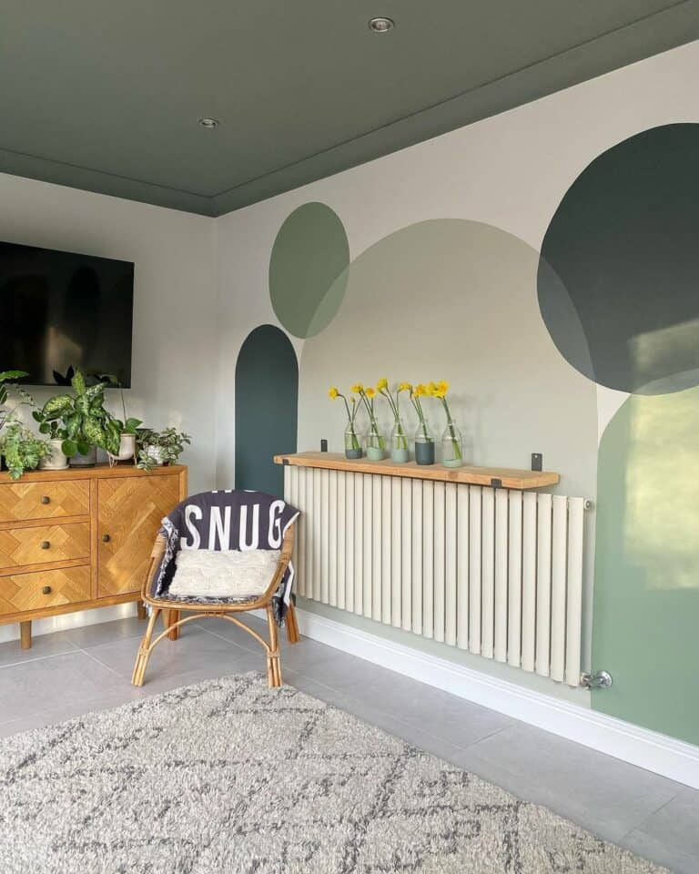 Modern Bohemian Living Room With Green Ceiling