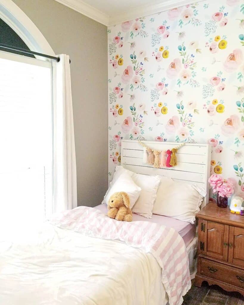 Modern Cottage Bedroom With Floral Wallpaper - Soul & Lane