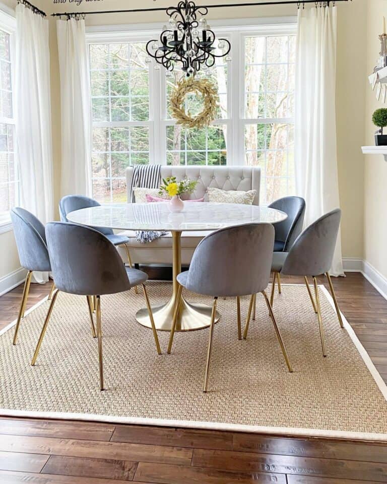 Modern Dining Room With Banquette Kitchen Seating
