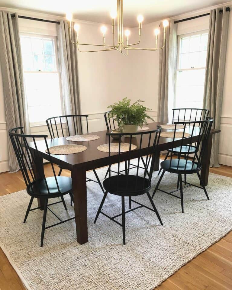 Modern Dining Room With Black Dining Table