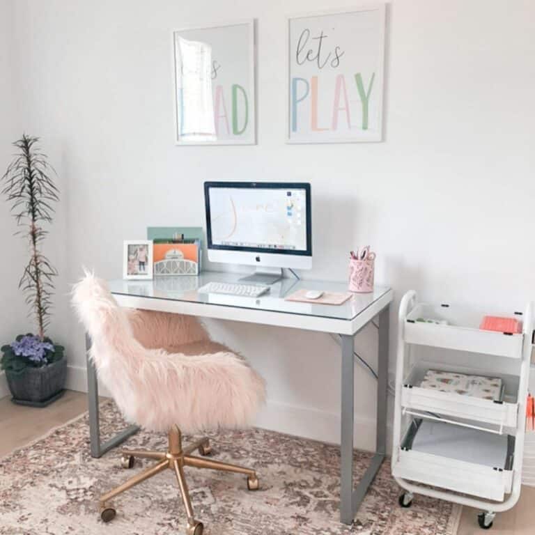 Modern Home Office With Pink Vintage Rug