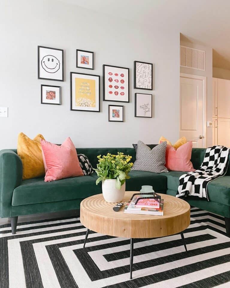 Modern Living Room With Bold Patterns and Colors