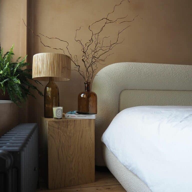 Natural Wood Concept for Modern Bedroom