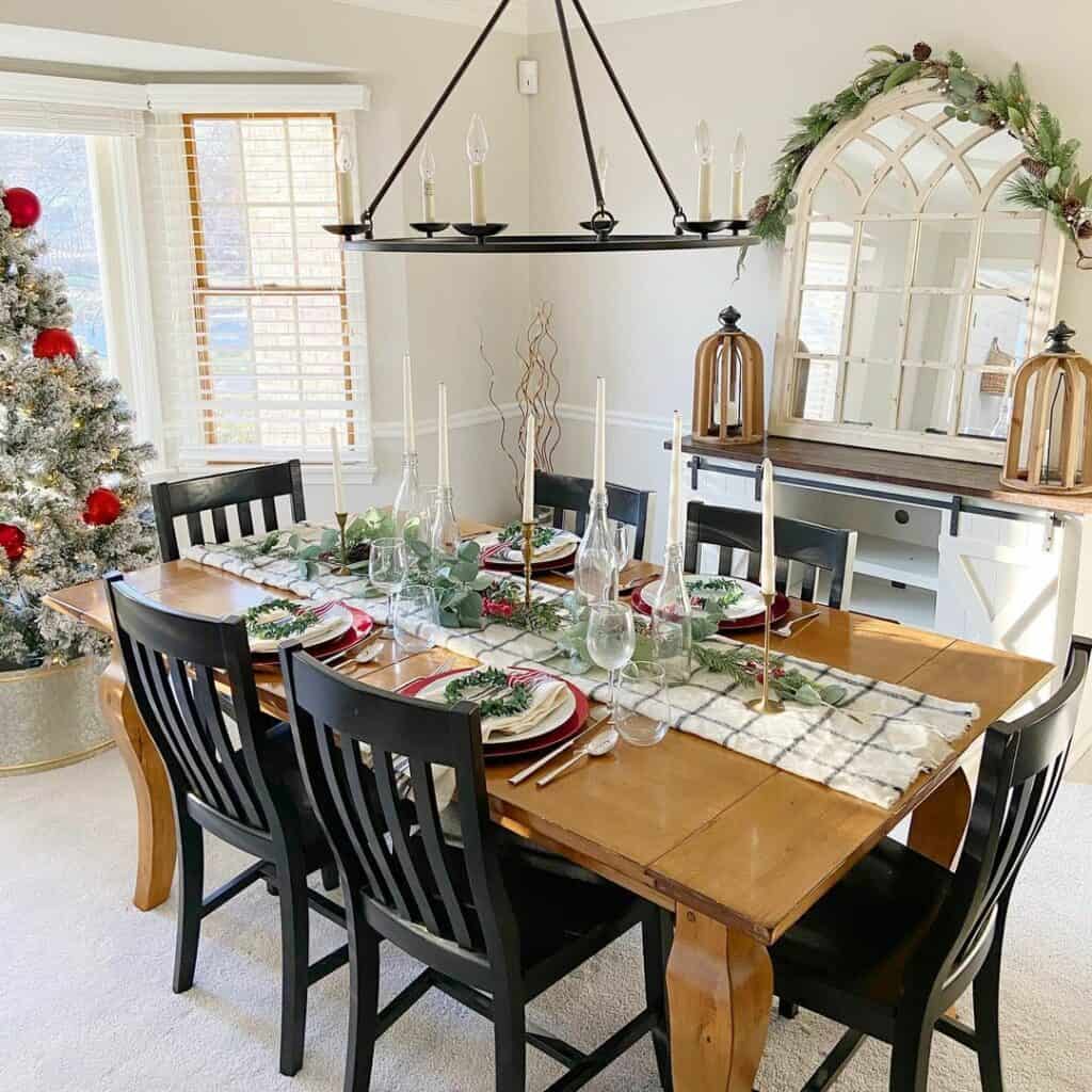 Neutral Christmas Dinner Setting With Pops of Red