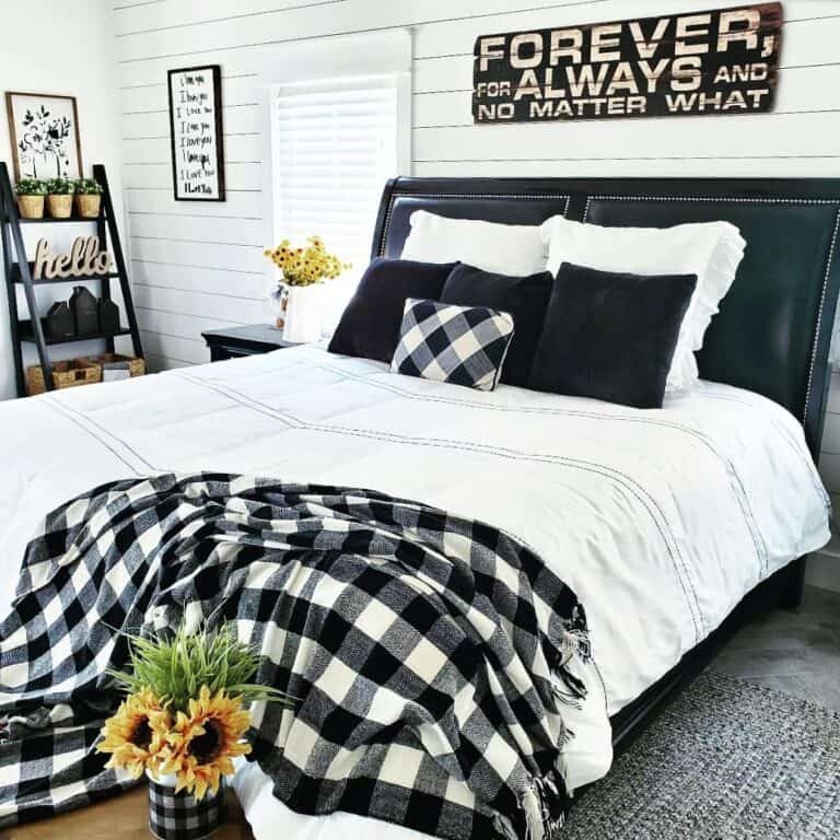 Plaid Accessories in a Contrasting Bedroom
