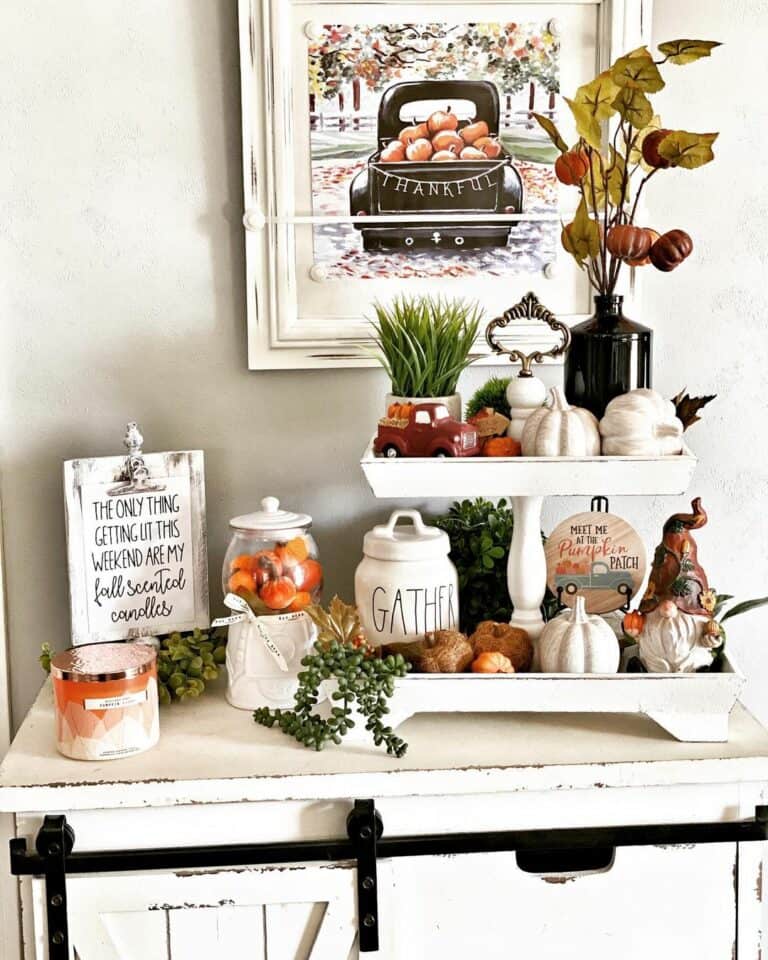Retro Elegance: A Nostalgic Display of Halloween Delights