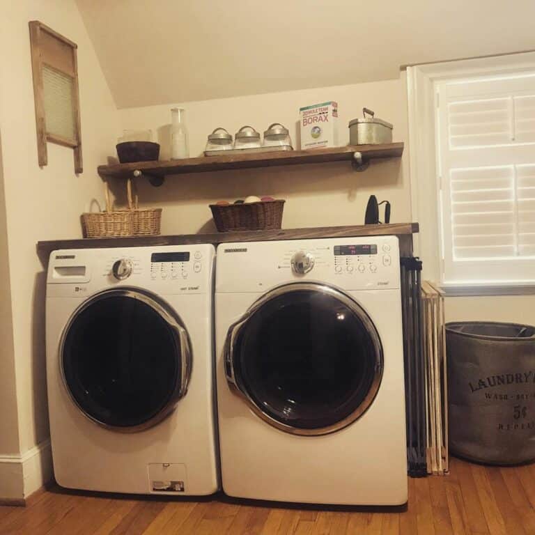 Rugged Vintage Laundry Room With Work Surface