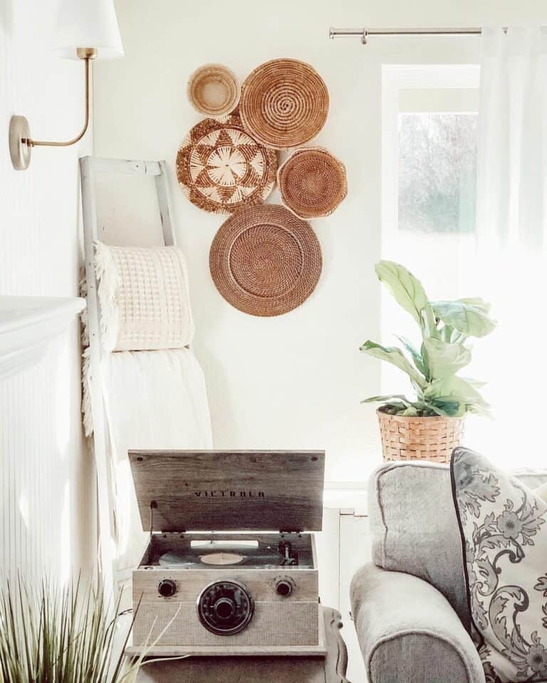 Spiral Basket Wall Décor to Add Style
