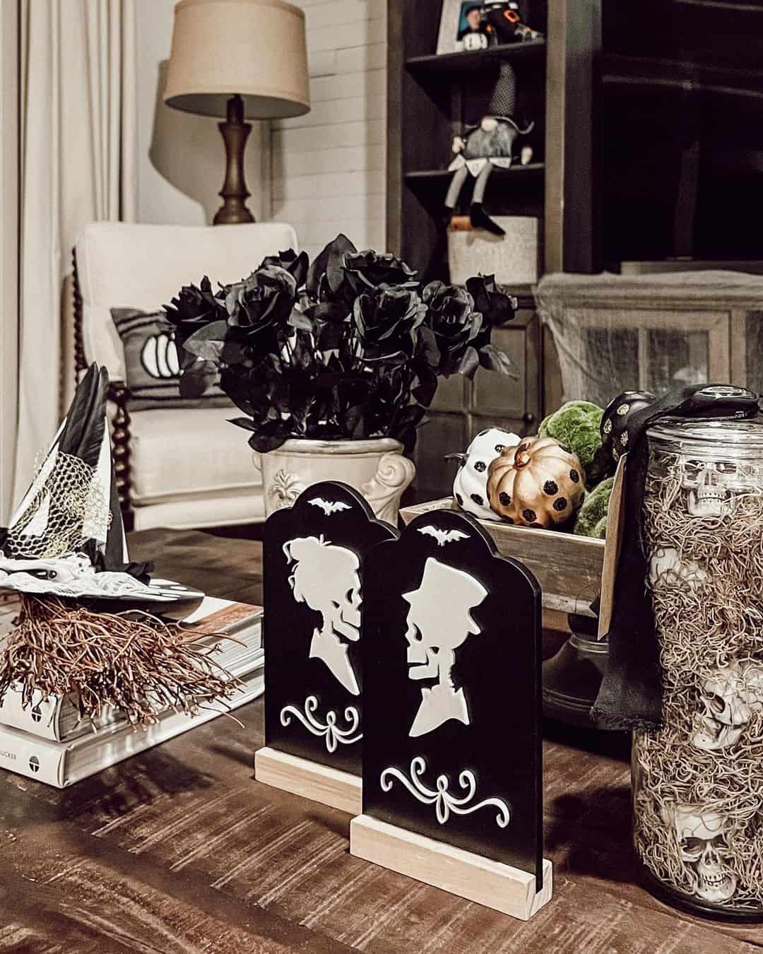 Spooky Living Room That Haunts - Soul & Lane