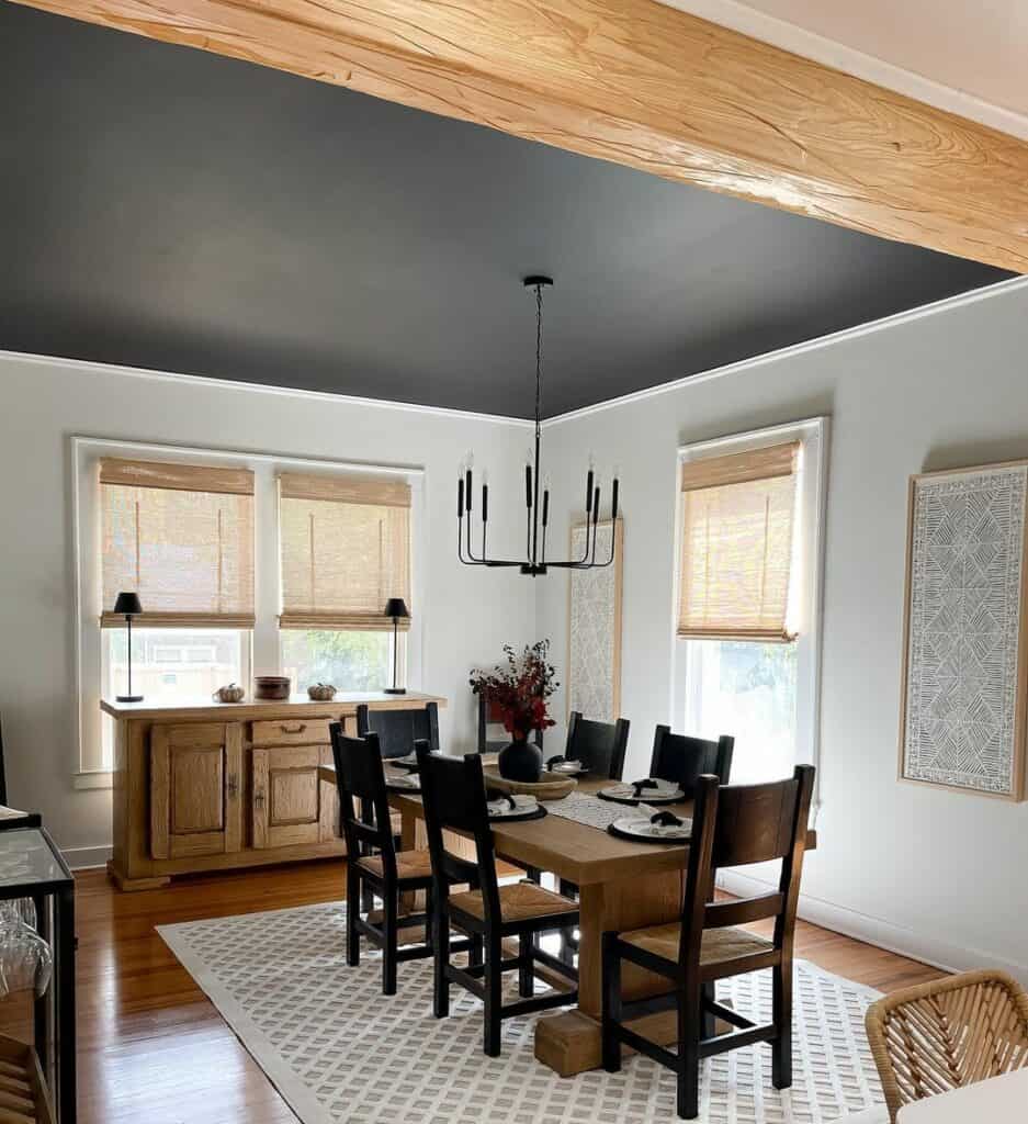 Stylish Dining Room With Black Ceiling