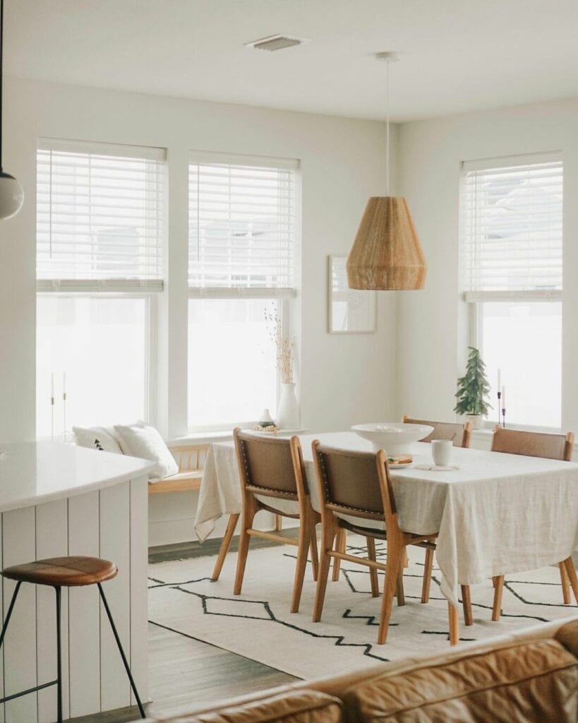 Tips for Creating a Neutral Dining Space