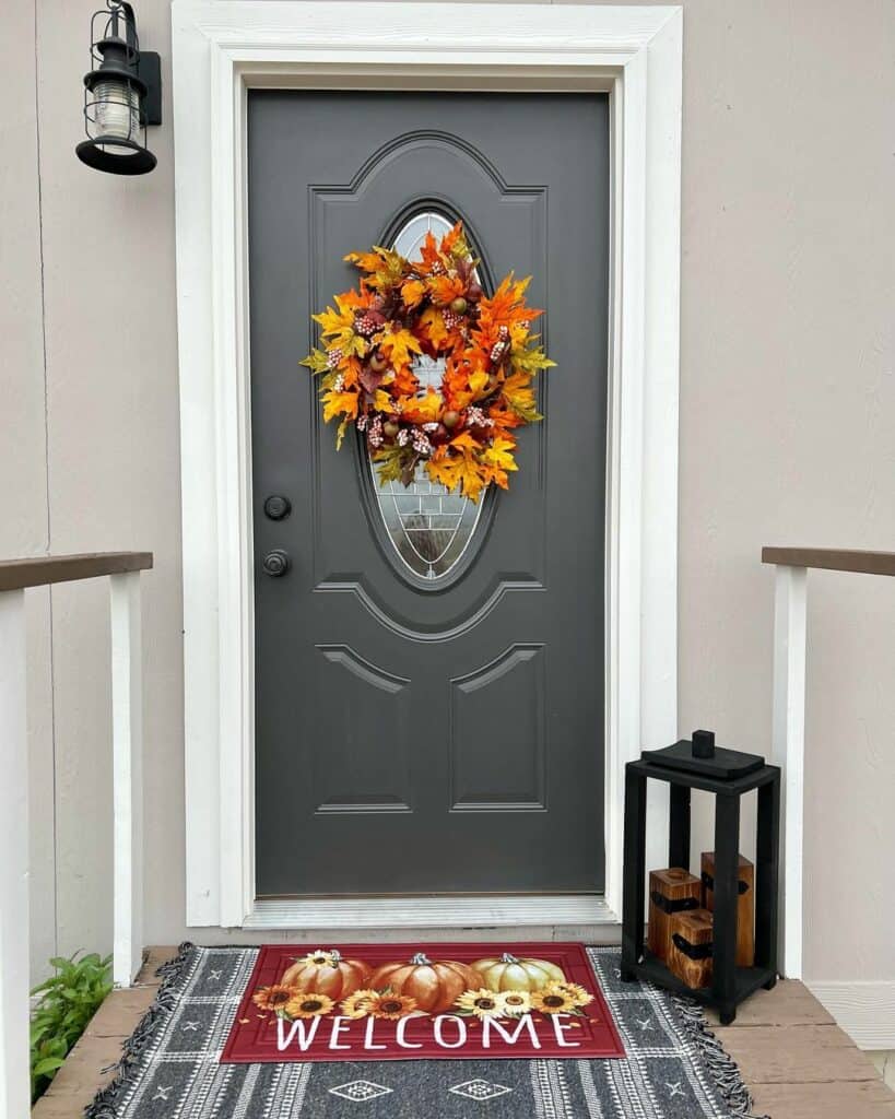 Vivid Autumn Door Décor and Layered Mats