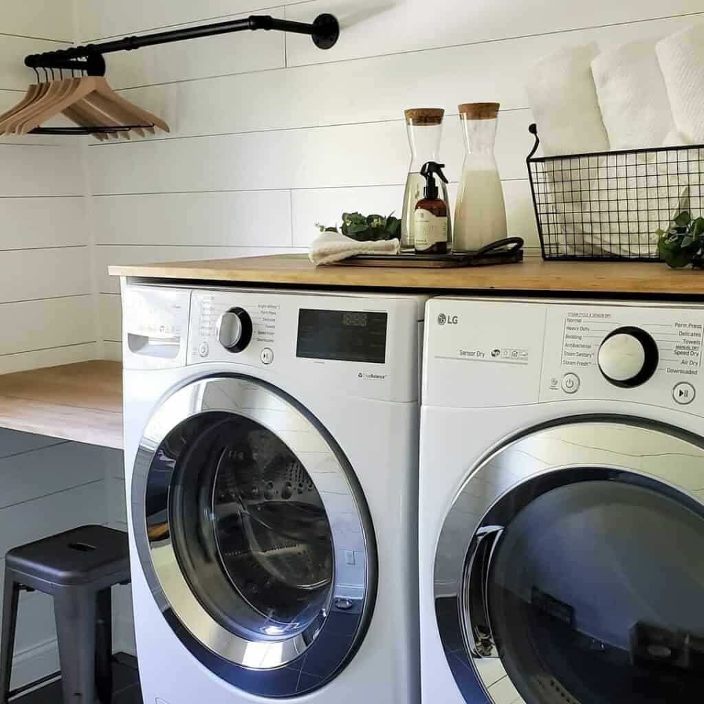 Washing Machine Countertop With a Decorative Purpose