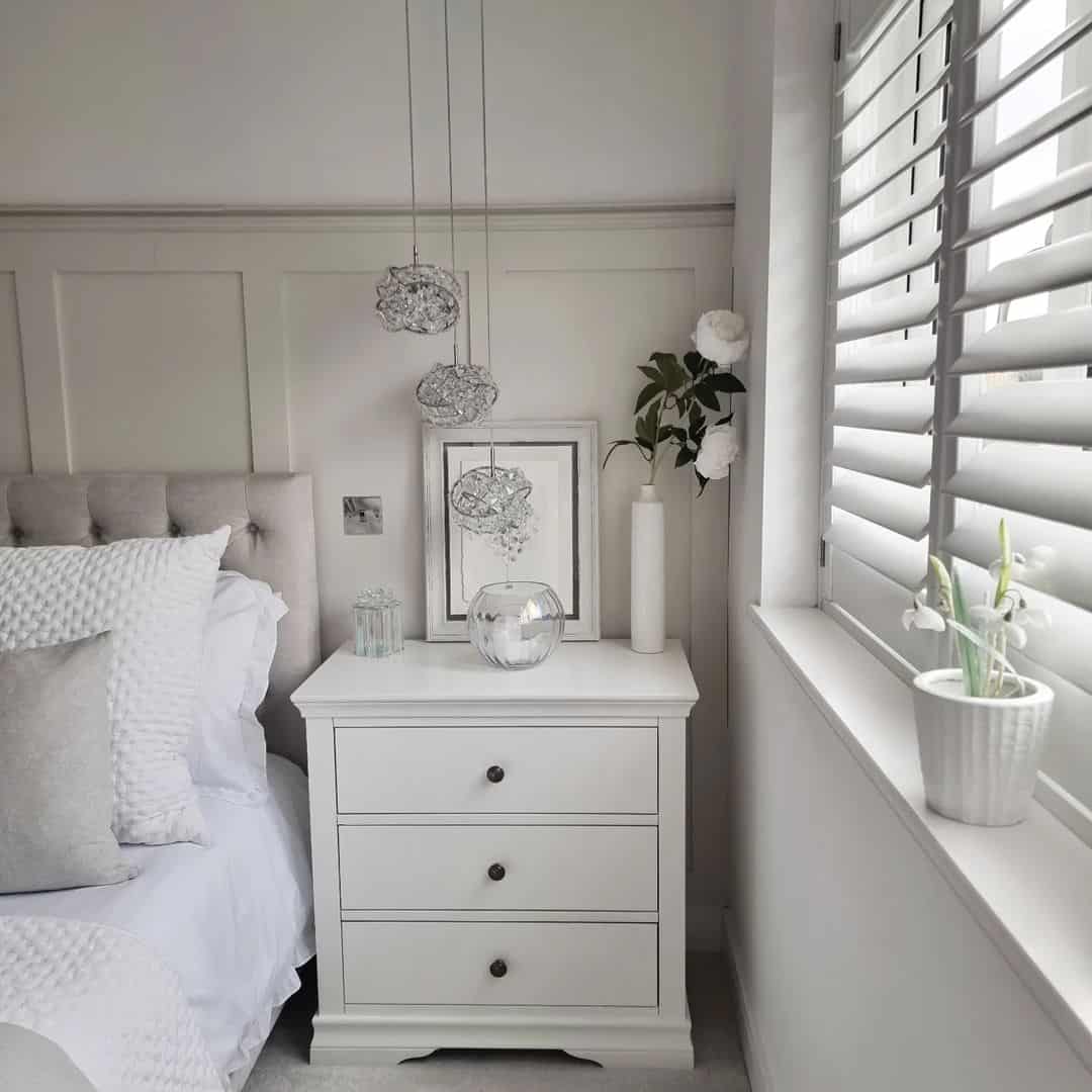 24 Neutral Beige Bedroom Décor To Create a Relaxing Space