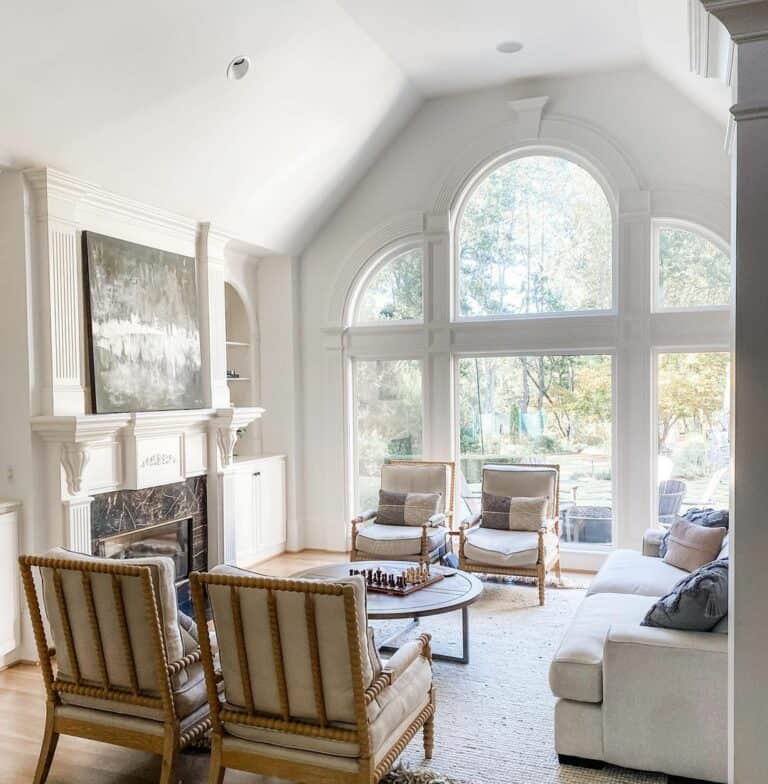 White Farmhouse Living Room Seating Ideas