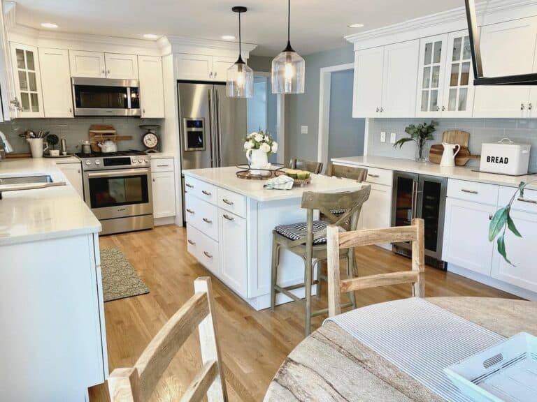 Clean White Tones in Farmhouse Kitchen