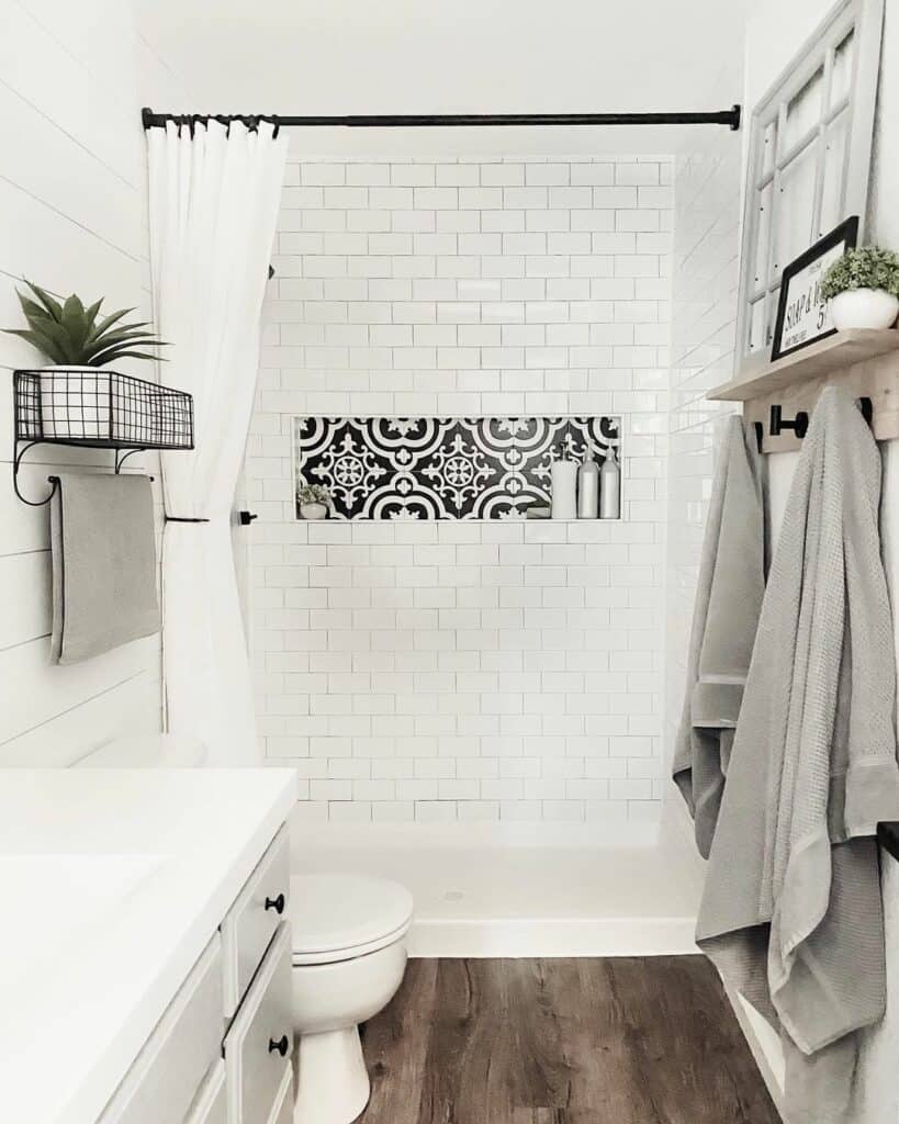 Black and White Accent Tile Shower Niche