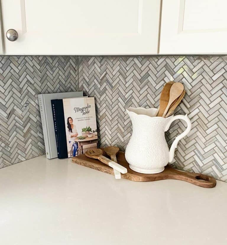 Herringbone Tiles Fill a Corner With Personality
