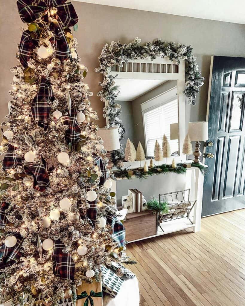 Neutral Entryway With Stylish White Decorations