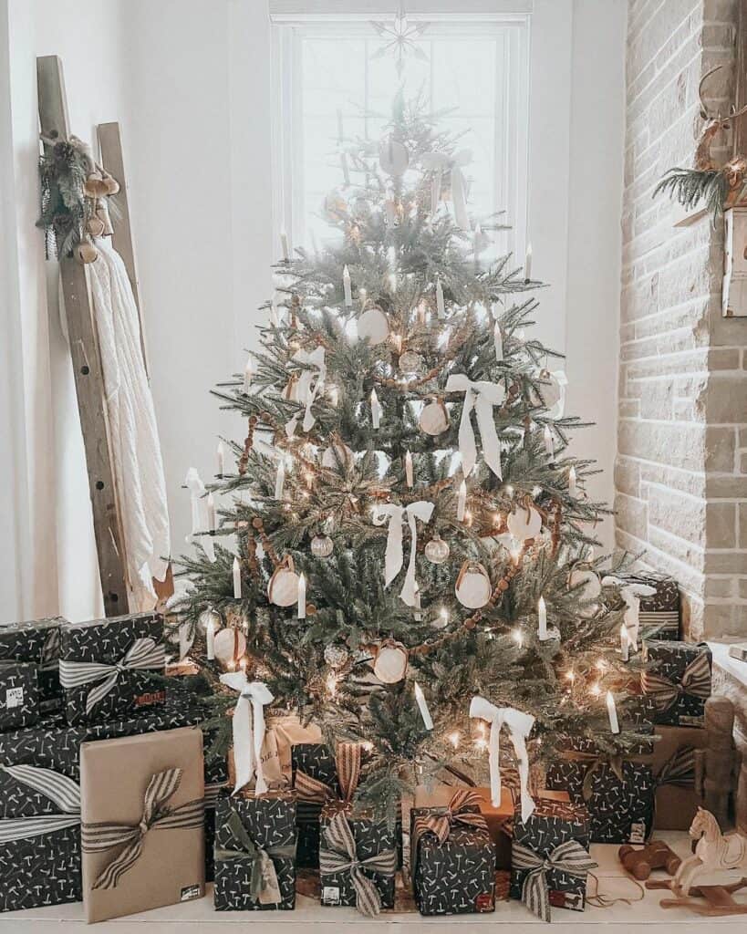 Old-fashioned Christmas Tree Décor