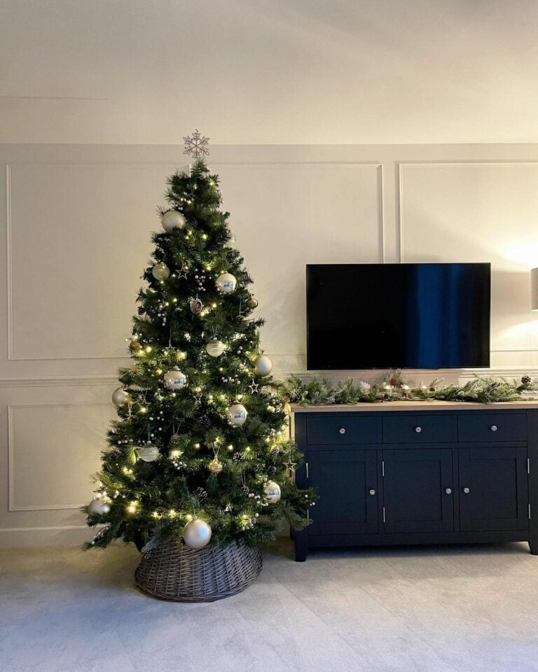 Simple Tree Decorations That Make an Impact