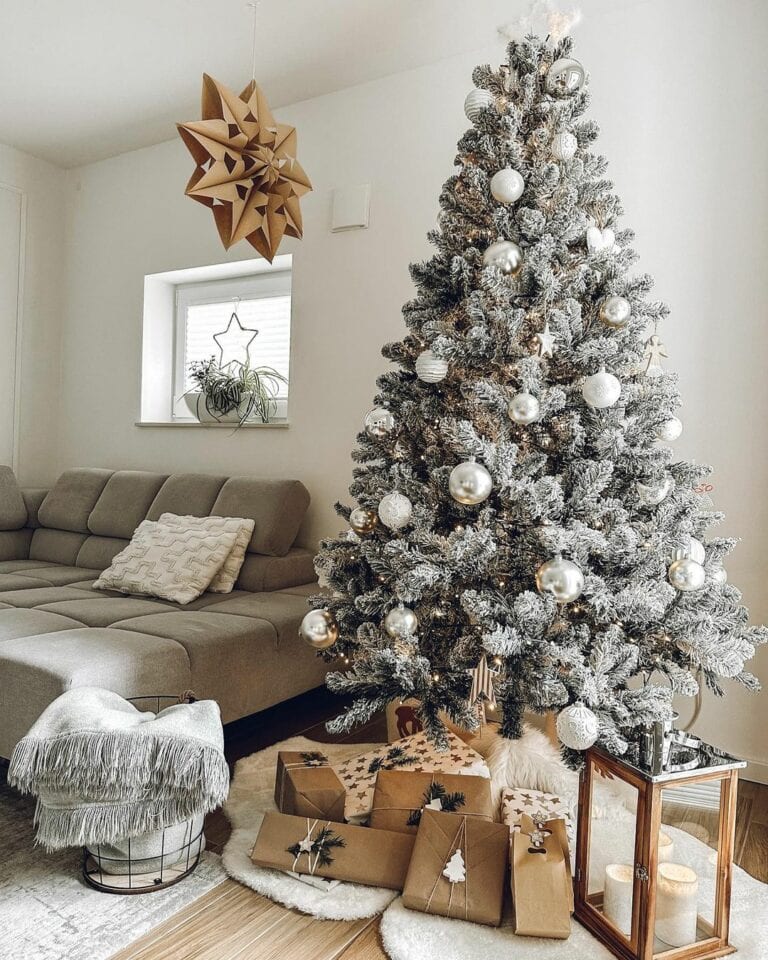 22 Silver Christmas Decorations Ideas With Holiday Glam