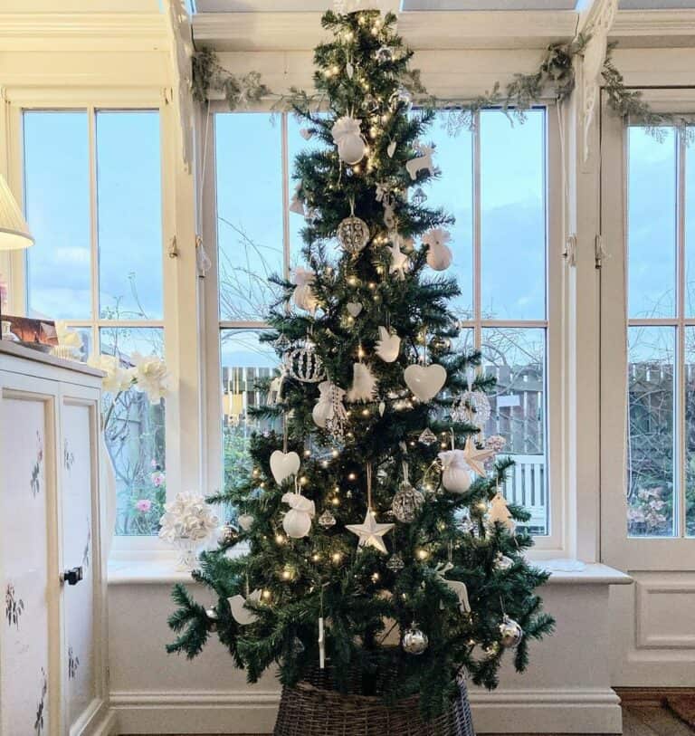 Simple White Christmas Scene