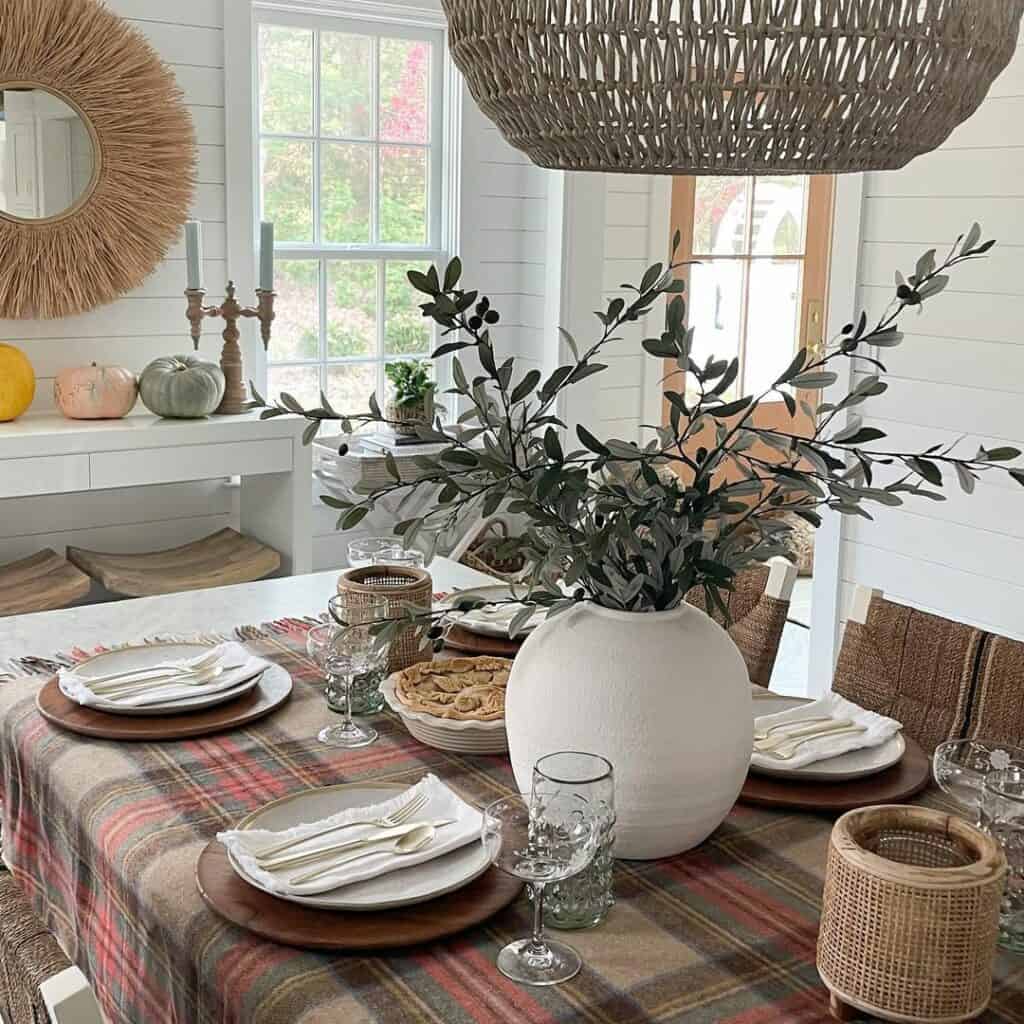 Transitional Farmhouse Thanksgiving Table Decor