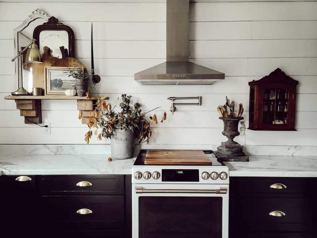 Upper Cabinets Replaced With Wall Décor