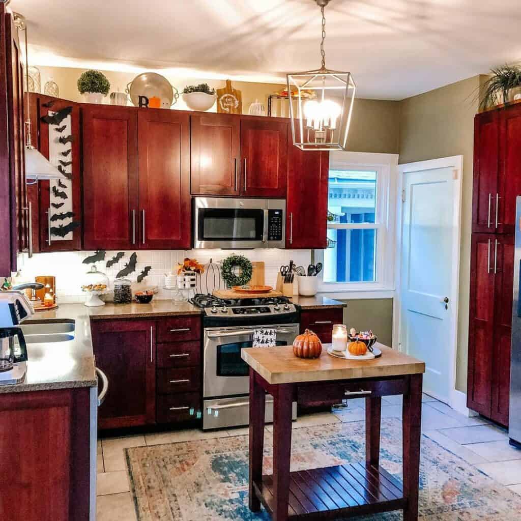 Upper Kitchen Cabinet Display Ideas